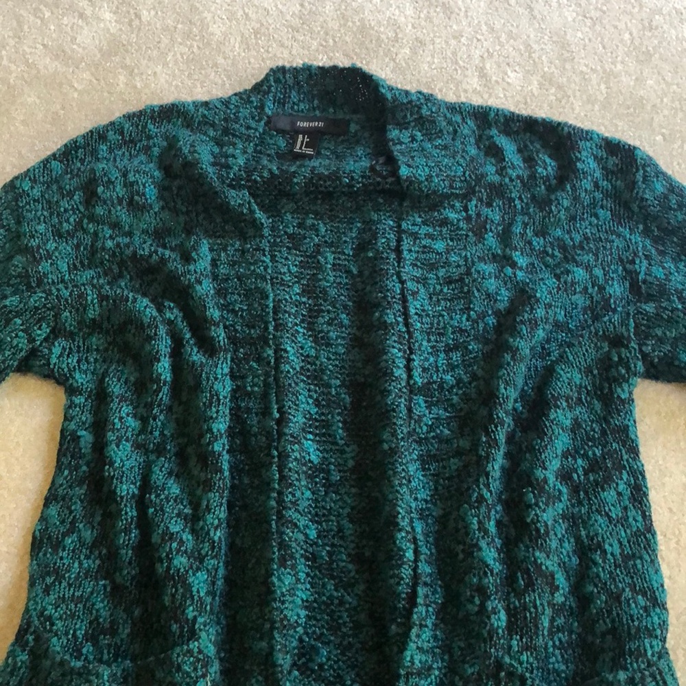 Cardigan - Picture 2 of 4